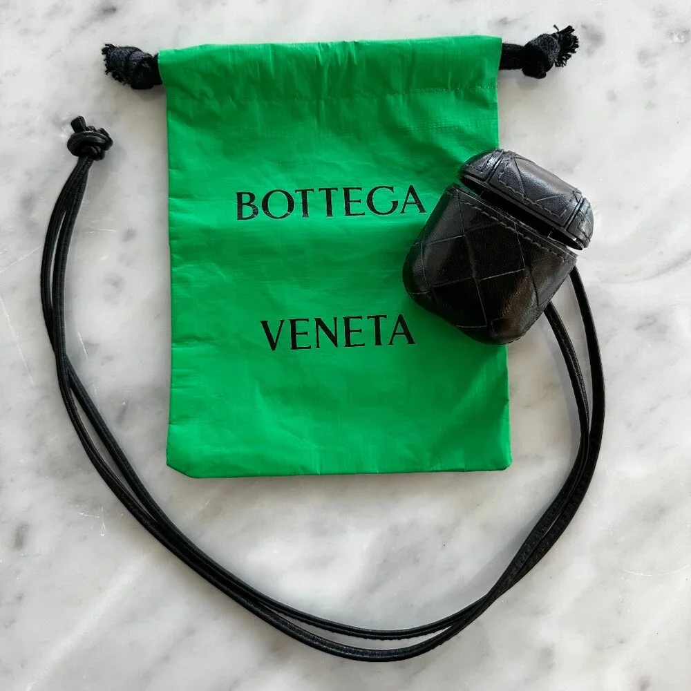 Bottega Veneta DESIGNER Black Leather Woven Intrecciato Airpod Case